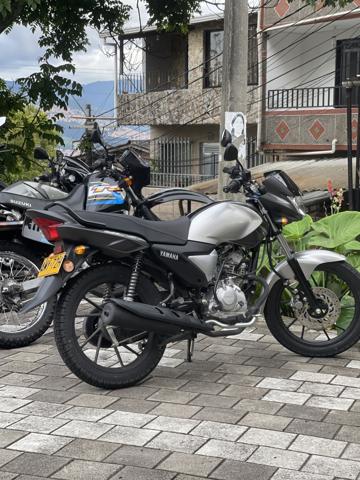 Foto Yamaha YBR
