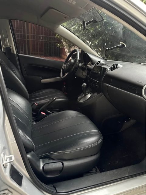 Foto Mazda 2