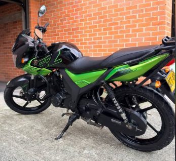 Foto Yamaha SZ-RR